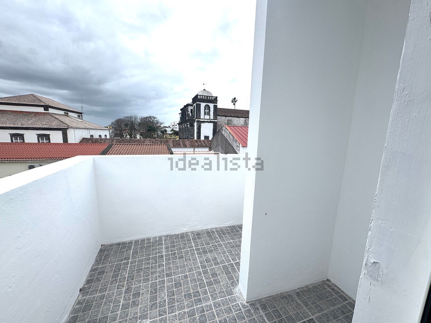 复式公寓出售在Rua José Maria Raposo de Amaral, 15 - 阳台