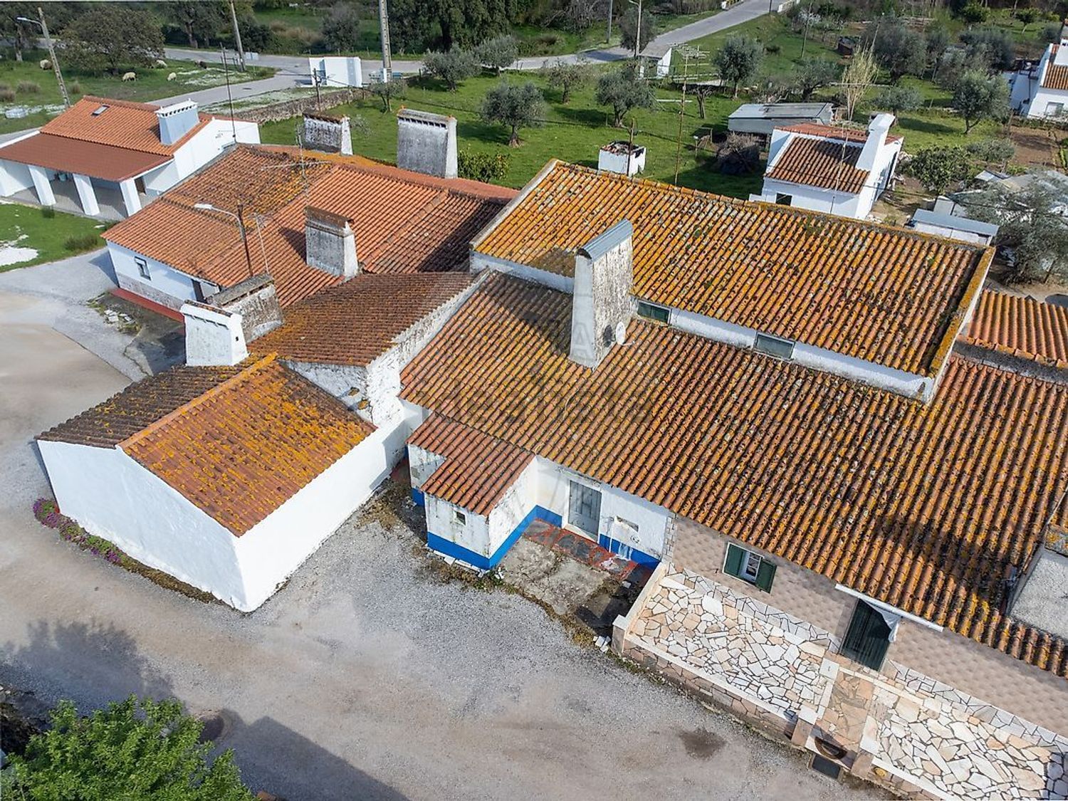 小楼房或独栋别墅出售Autoestrada do Alentejo - 外立面