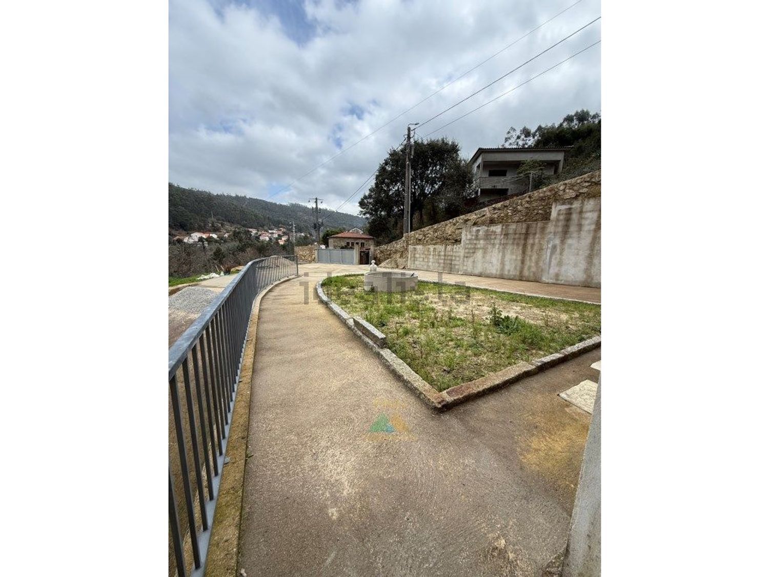 小楼房或独栋别墅出售在Rua da Fonte da Mineira - 花园