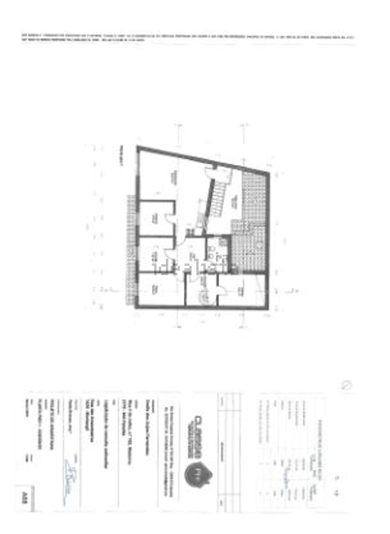 双拼别墅出售在Rua das Amendoeiras - 平面图
