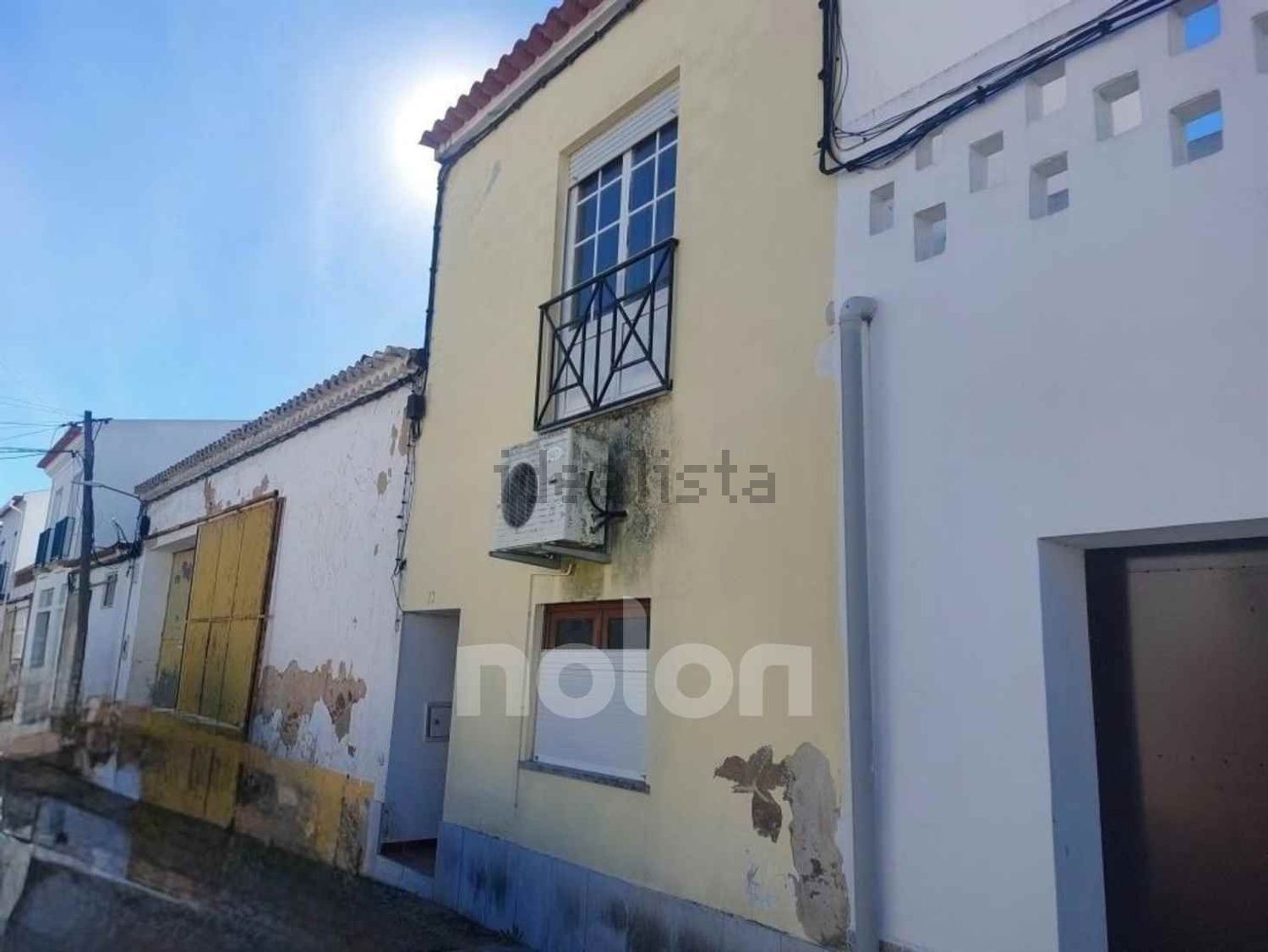 小楼房或独栋别墅出售在Rua de Macau, 23 - 视线