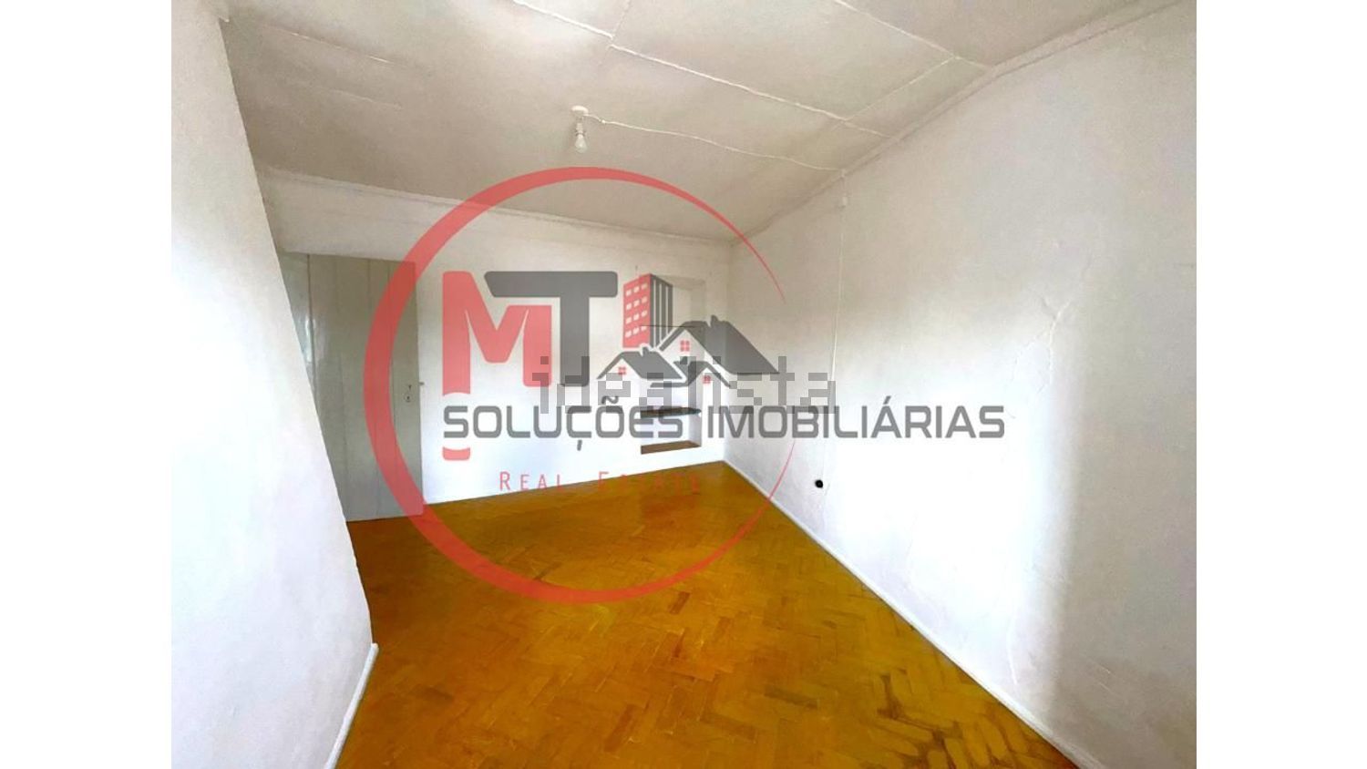 联排别墅出售在Santa Maria e Santo André - 停车位