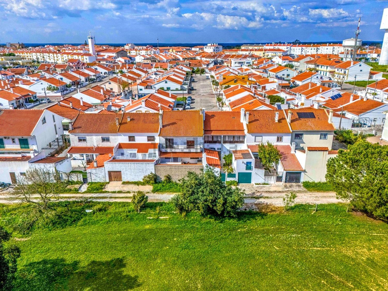 双拼别墅出售在Bairro Zeca Afonso s/n - 视线