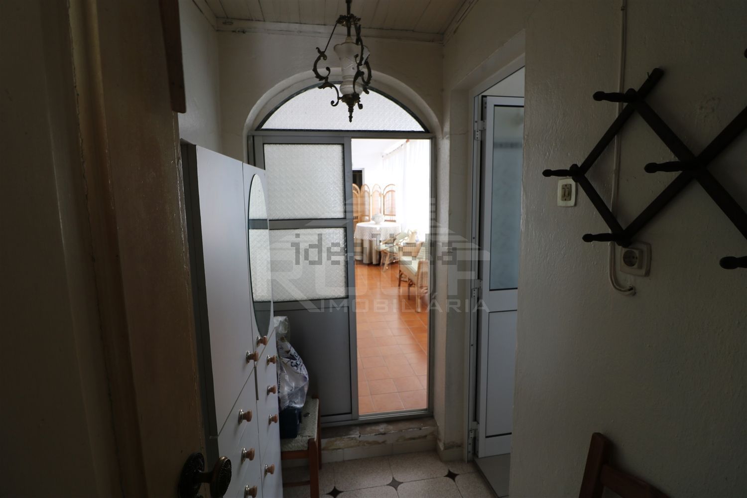 小楼房或独栋别墅出售在Vila Nova da Baronia - 过道