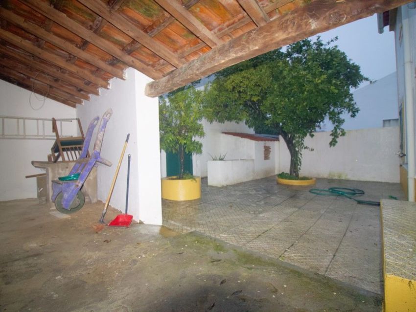 小楼房或独栋别墅出售在Cabeço de Vide