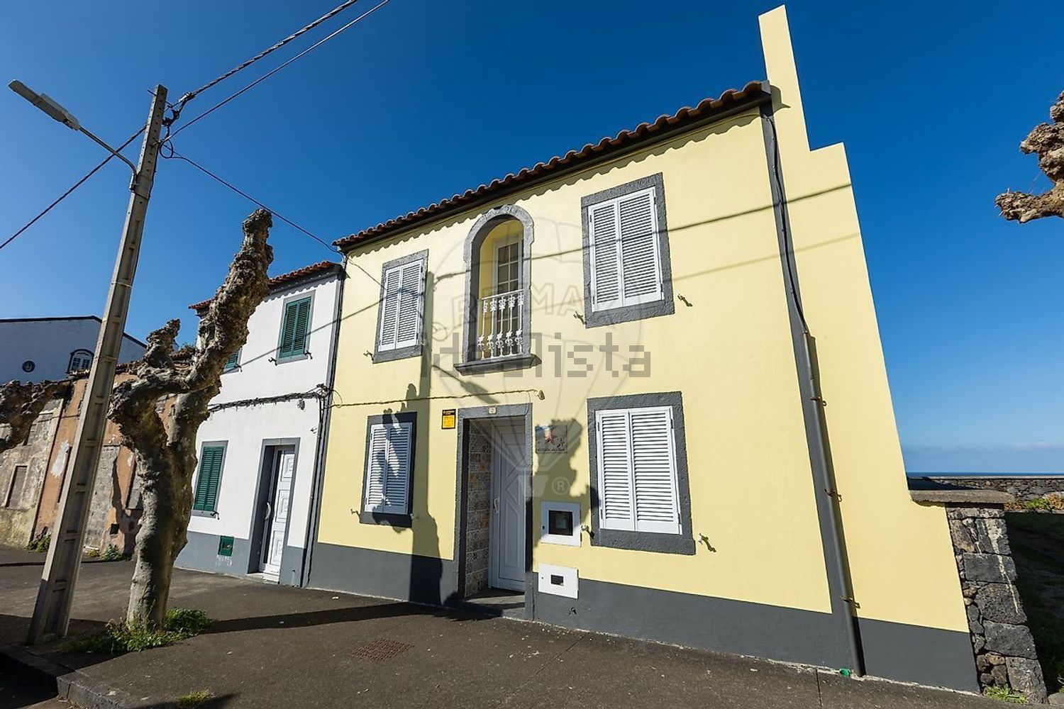 小楼房或独栋别墅出售在Avenida Dom Paulo José Tavares - 外立面