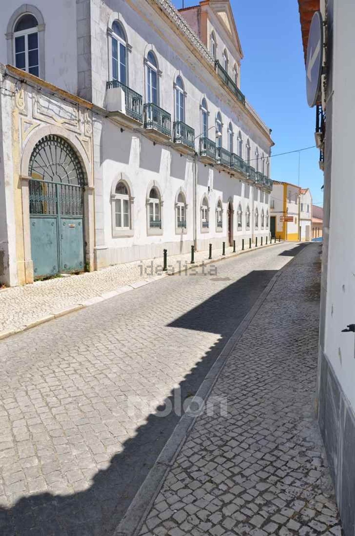 小楼房或独栋别墅出售在Rua de Macau, 23 - 视线