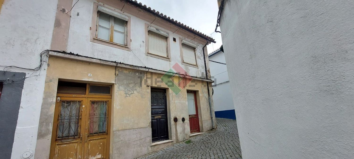 小楼房或别墅出售在Sé e São Lourenço - 外立面