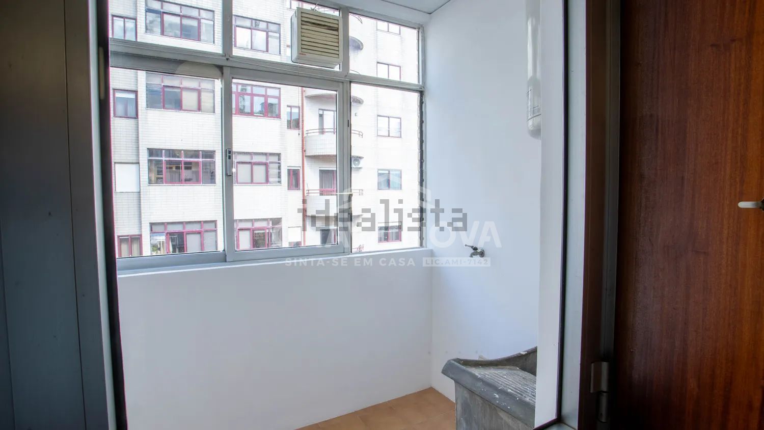 公寓 t3出售在Avenida Manuel Pinto de Azevedo s/n - 照片