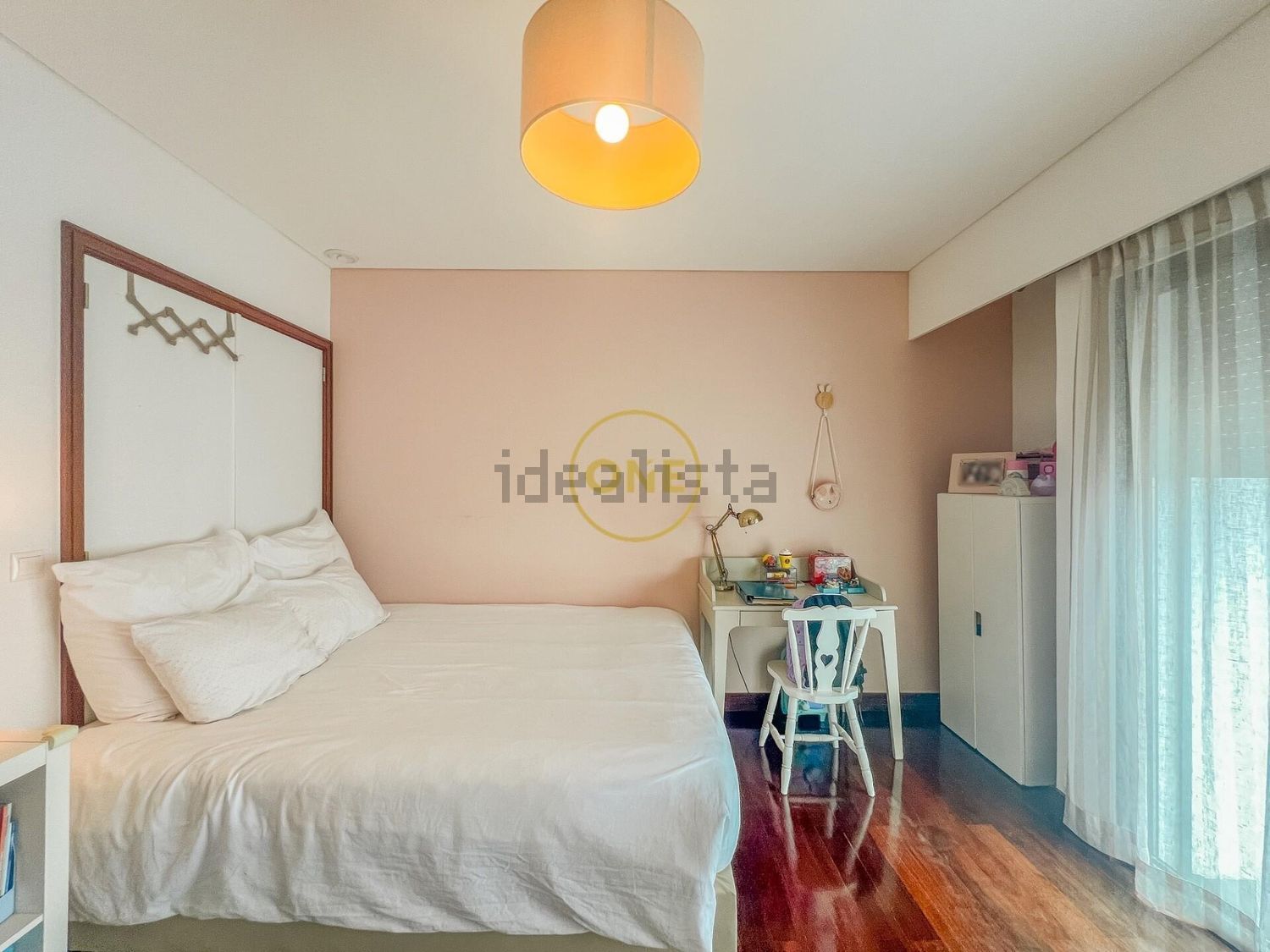 小楼房或独栋别墅出售在Ponta Delgada (Santa Clara) - 卧室
