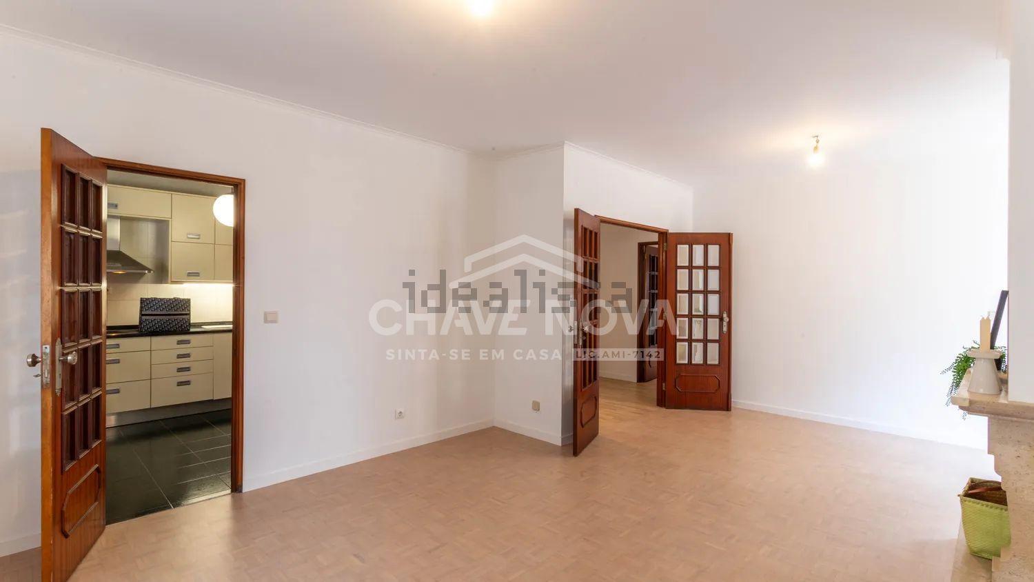 公寓 t3出售在Avenida Manuel Pinto de Azevedo s/n - 照片