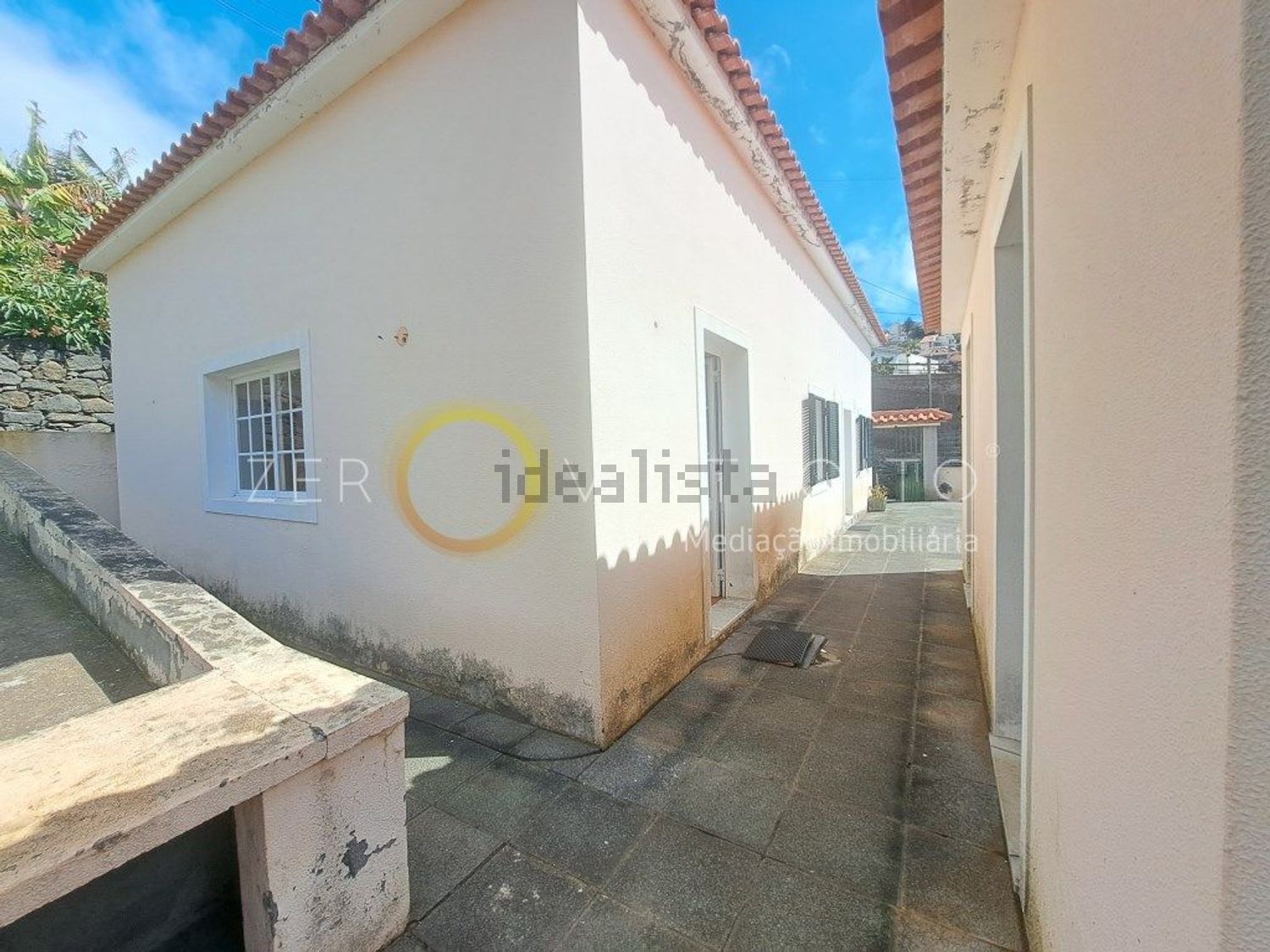小楼房或独栋别墅出售在Beco da Quinta do Salvador - 外立面