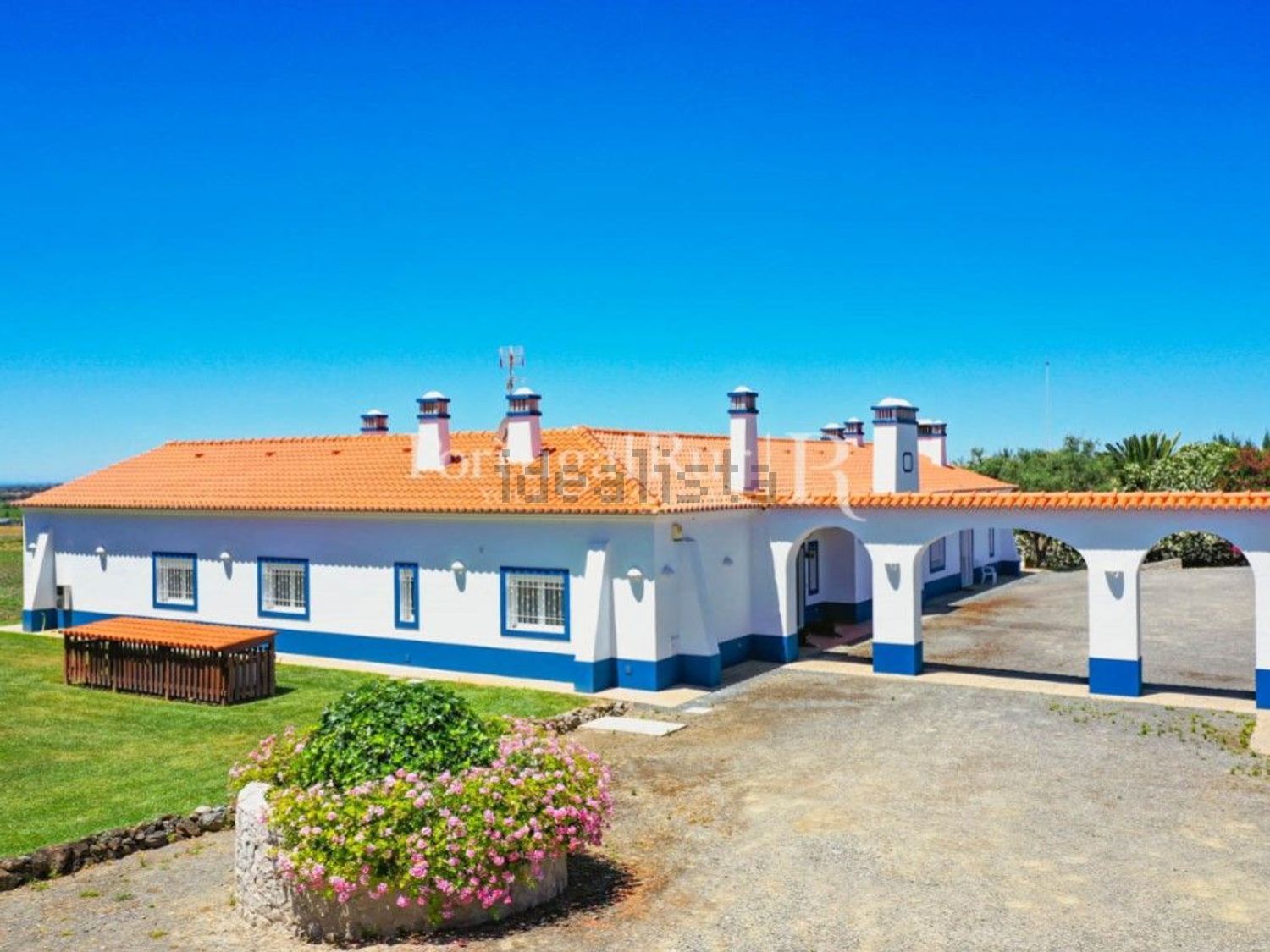 农庄出售在Ferreira do Alentejo - 外立面