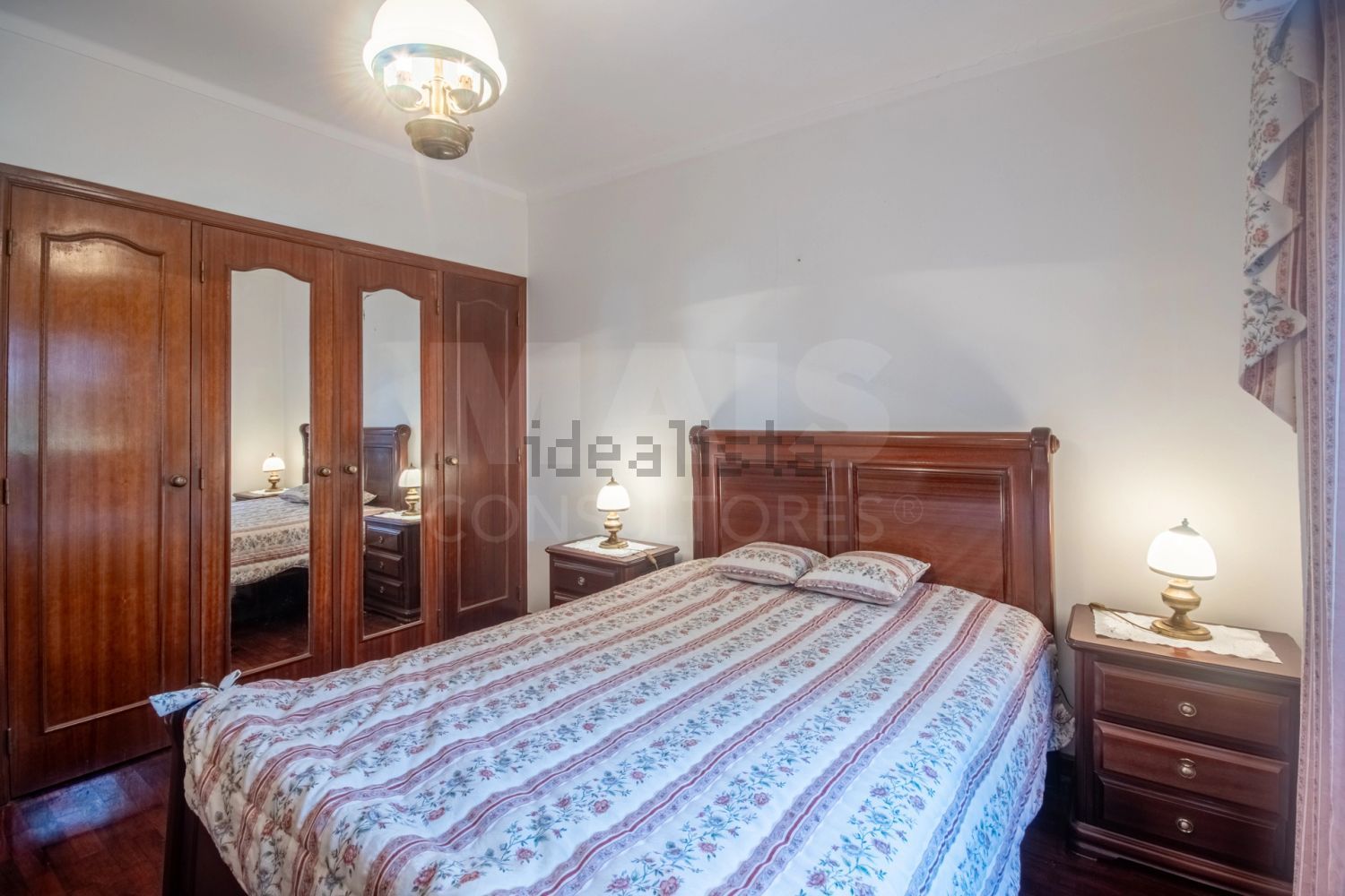 小楼房或别墅出售在Centro - 卧室