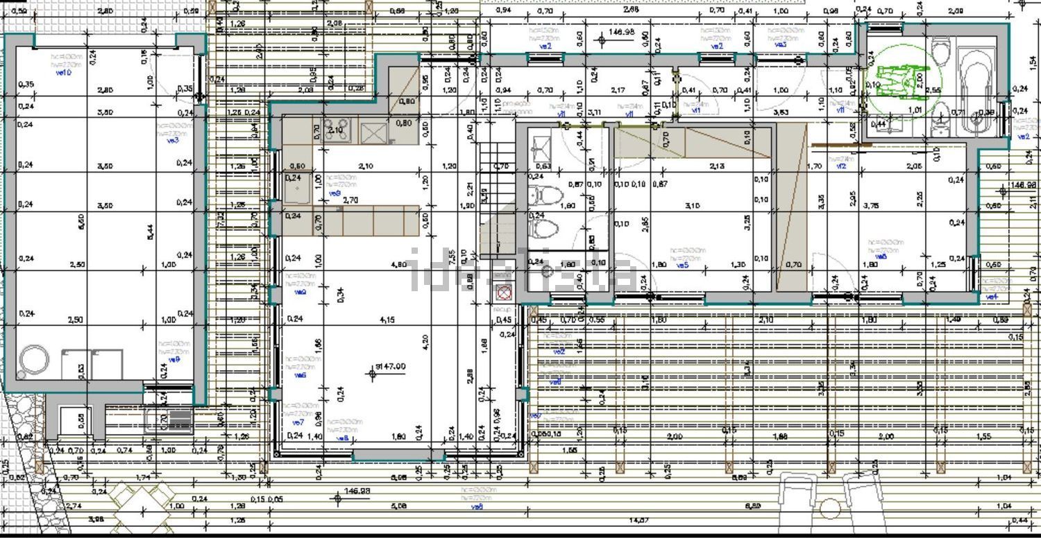 小楼房或独栋别墅出售在Caminho da Serretinha, 9700 -345 - 平面图