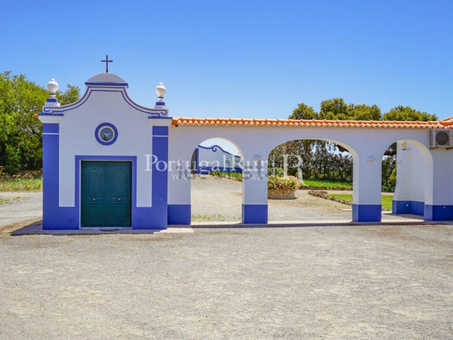 农庄出售在Ferreira do Alentejo - 外立面