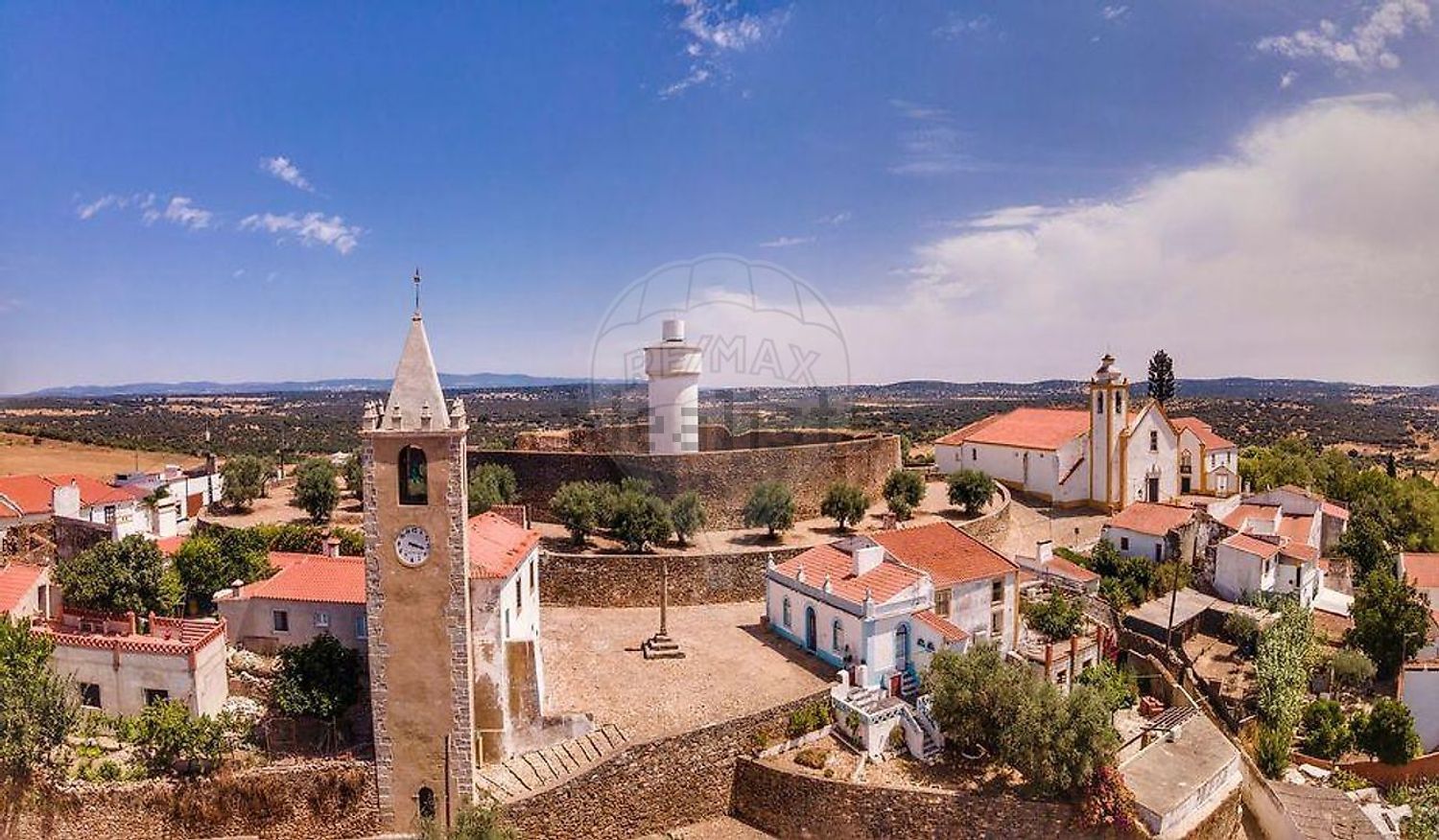 小楼房或独栋别墅出售在Rua Infante de Sagres - 照片