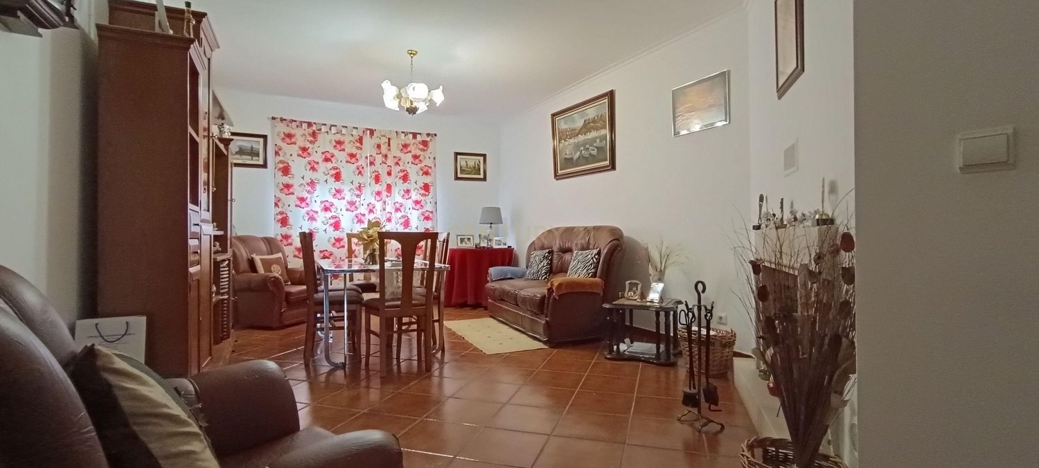 公寓 t2出售在Rua do Aqueduto da Amoreira, 3