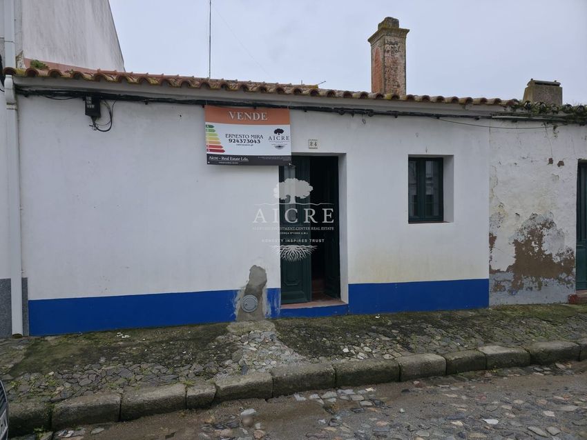 小楼房或别墅出售在São Manços e São Vicente do Pigeiro