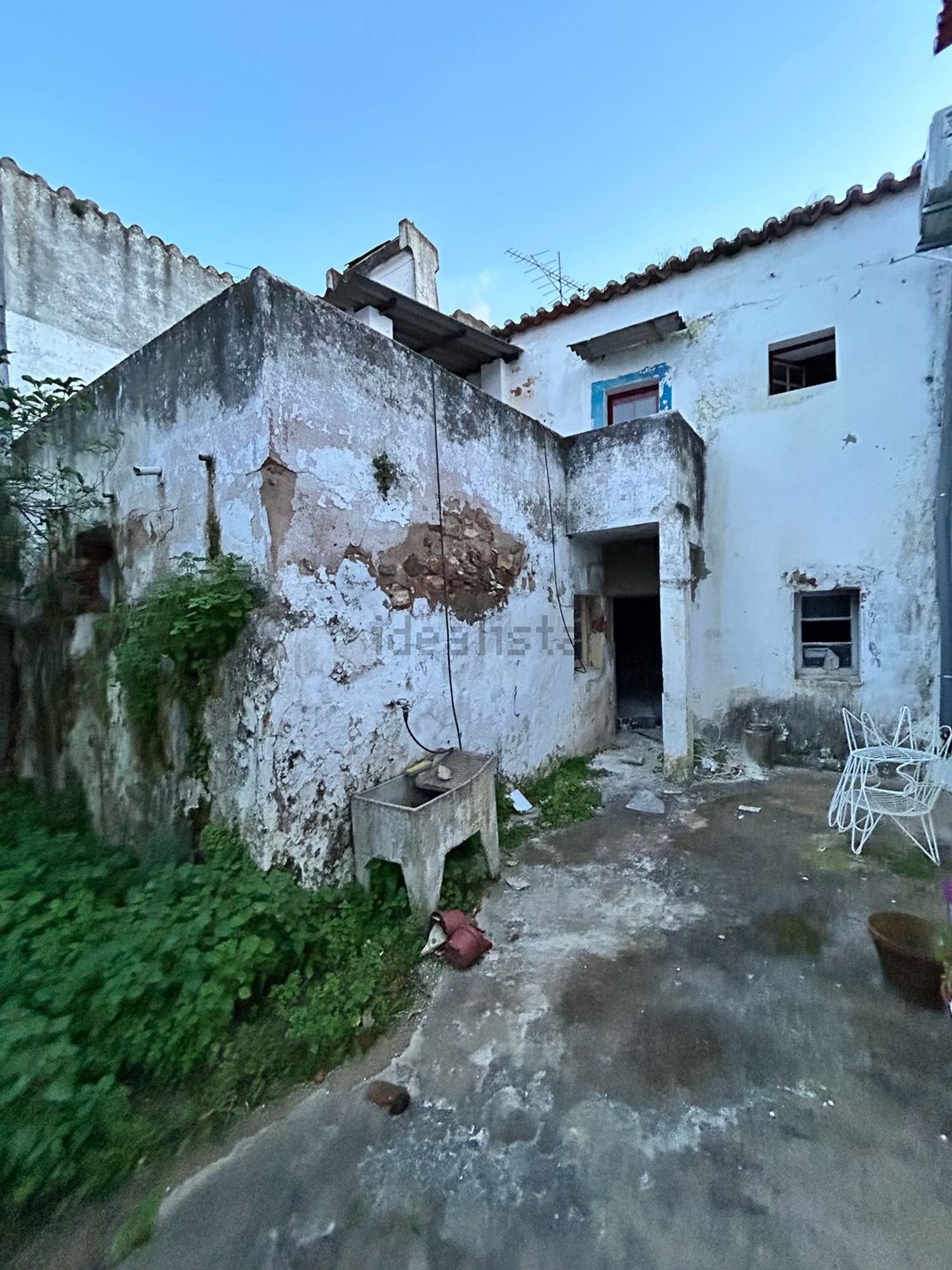 小镇楼房出售在Largo do Outeiro, 29 - 外立面