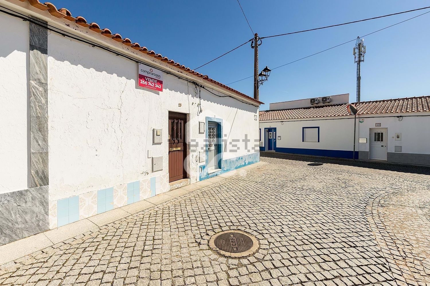 小楼房或独栋别墅出售在Rua de São Lourenço, 23 - 外立面