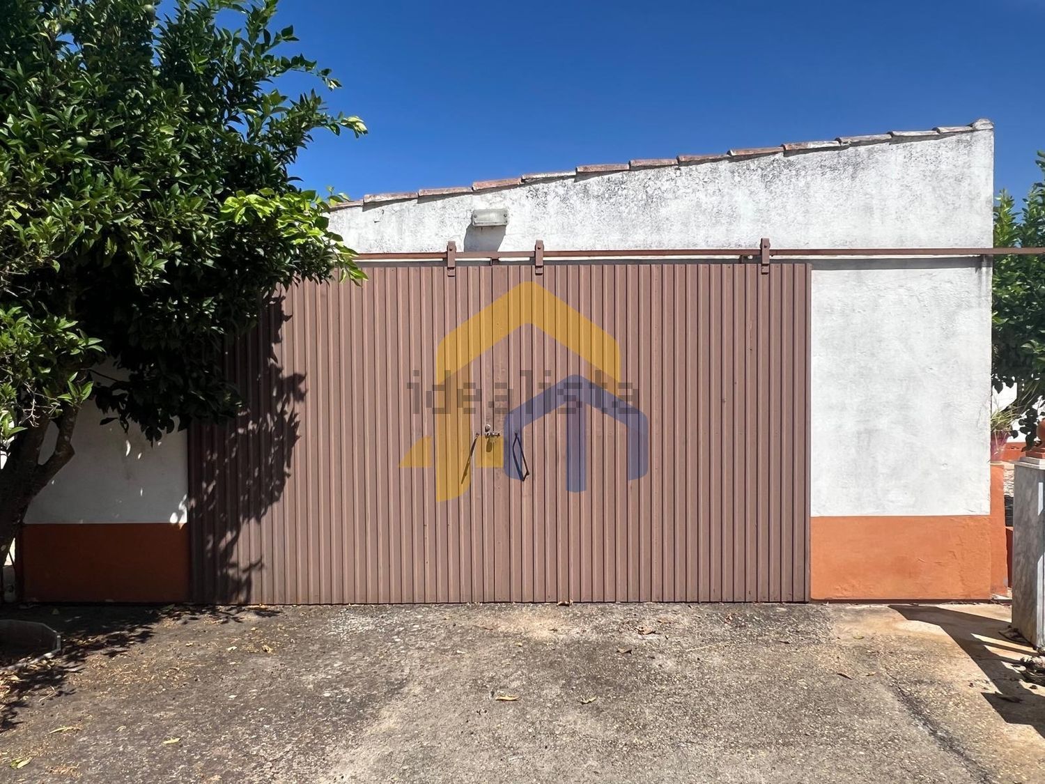 小楼房或独栋别墅出售在Santa Maria e Santo André - 视线
