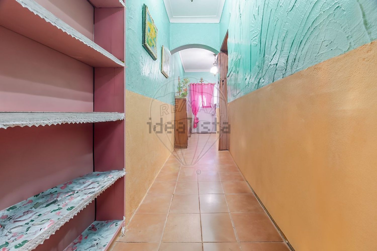 小楼房或独栋别墅出售在Travessa de São José - 试衣间