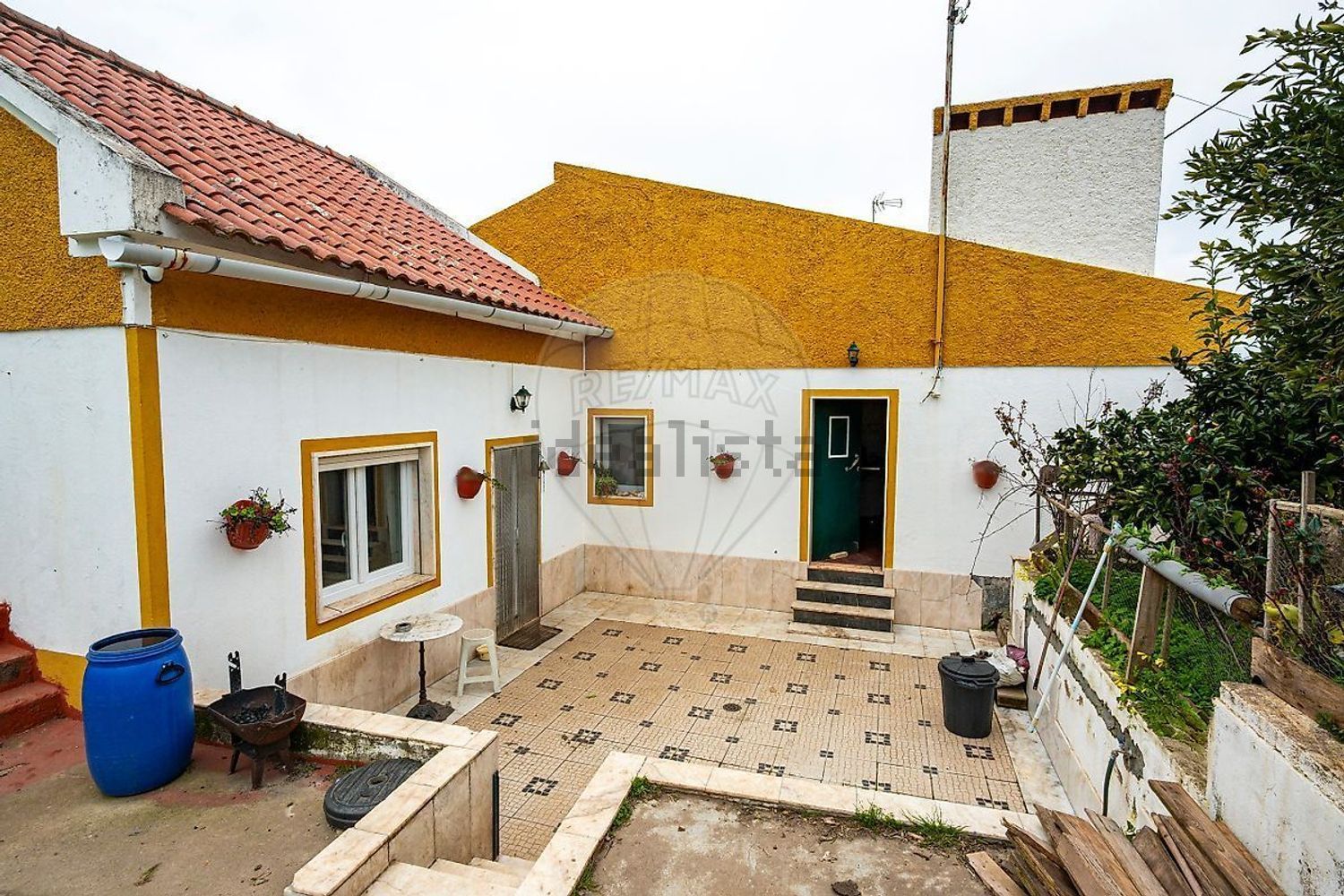 小楼房或独栋别墅出售Autoestrada do Alentejo - 外立面