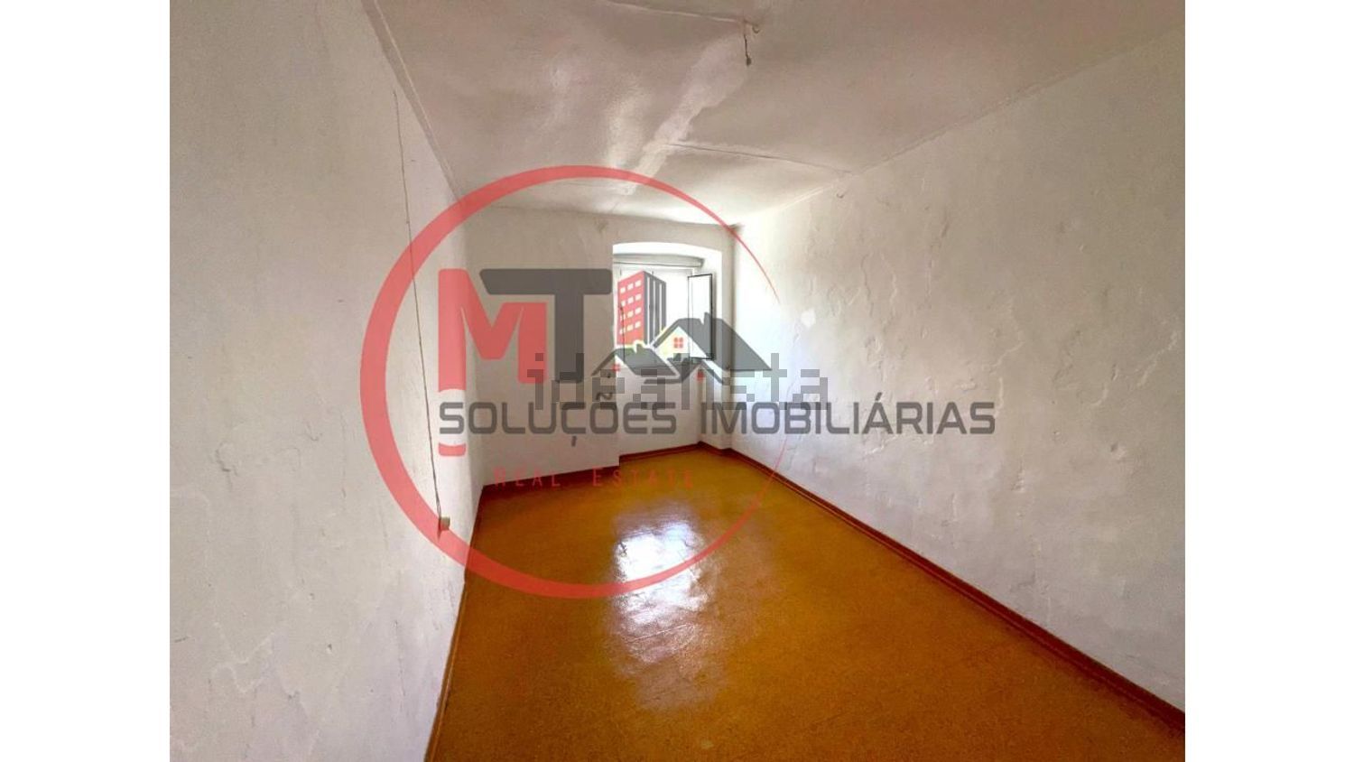 联排别墅出售在Santa Maria e Santo André - 停车位