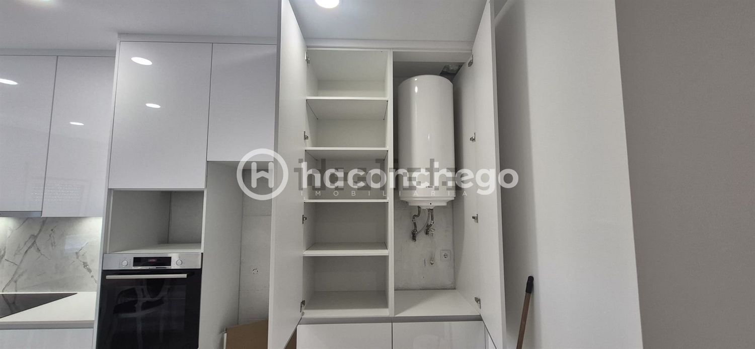 出租公寓 t2在Rua Frei Pedro de Poiares, 63 f - 试衣间