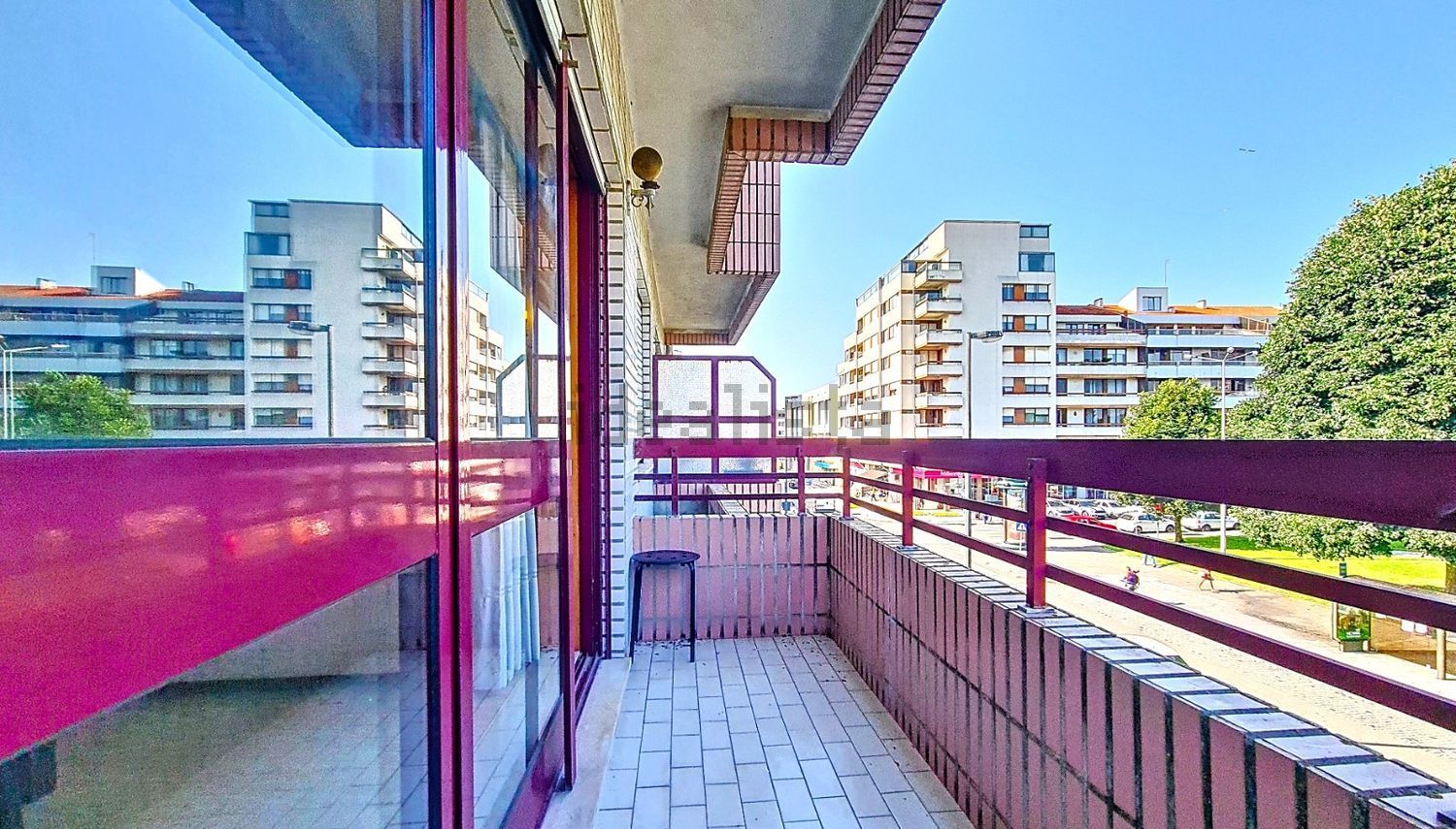 出租公寓 t2在Rua Gomes de Amorim, 601 - 阳台