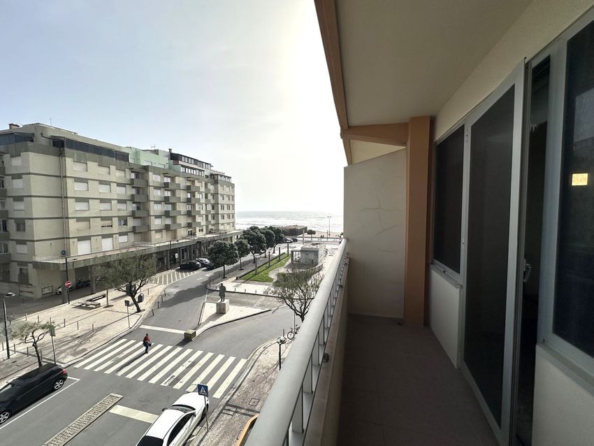公寓 t2出售在Avenida Santos Graça s/n