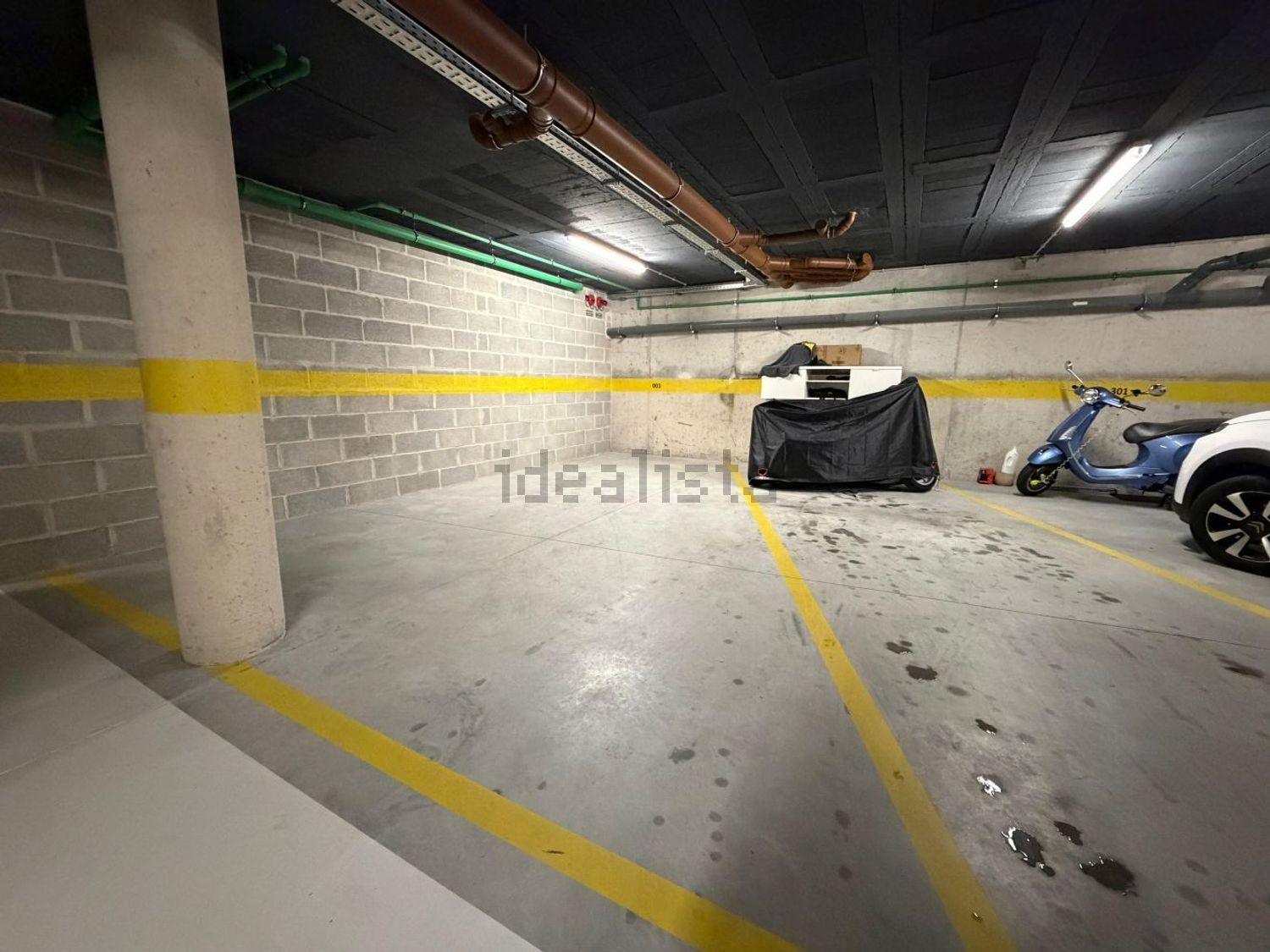 出租公寓 t2在Hospital São João - Pólo Universitário - 停车位
