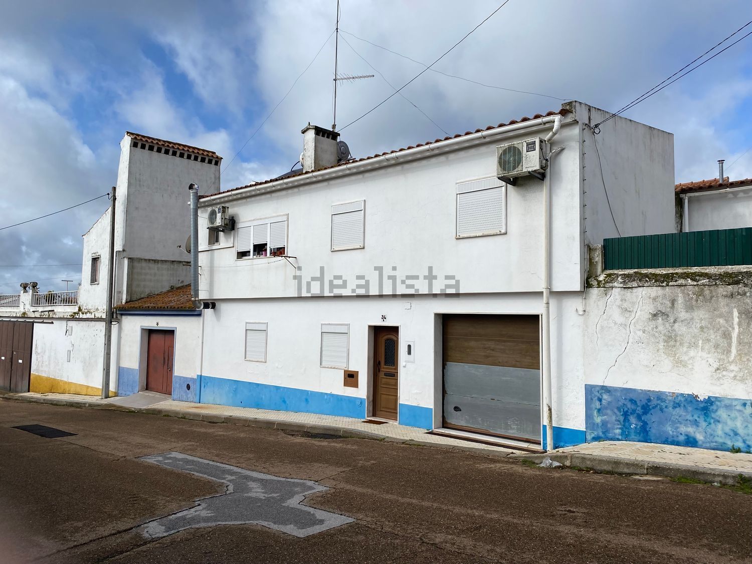 小楼房或独栋别墅出售在Rua da Estrada Velha, 34 n - 视线
