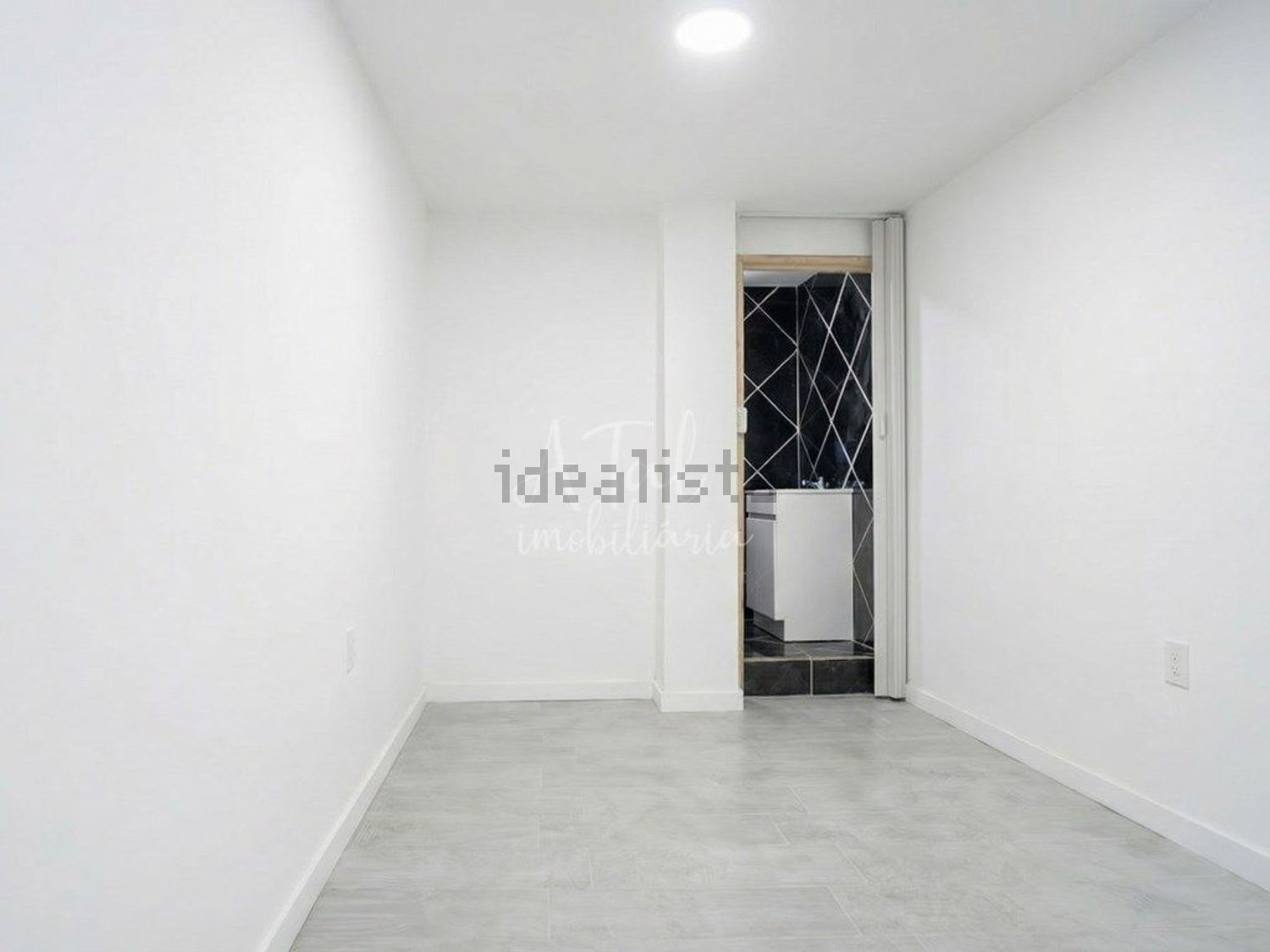 公寓 t2出售在Rua Cândido dos Reis, 31 - 客厅