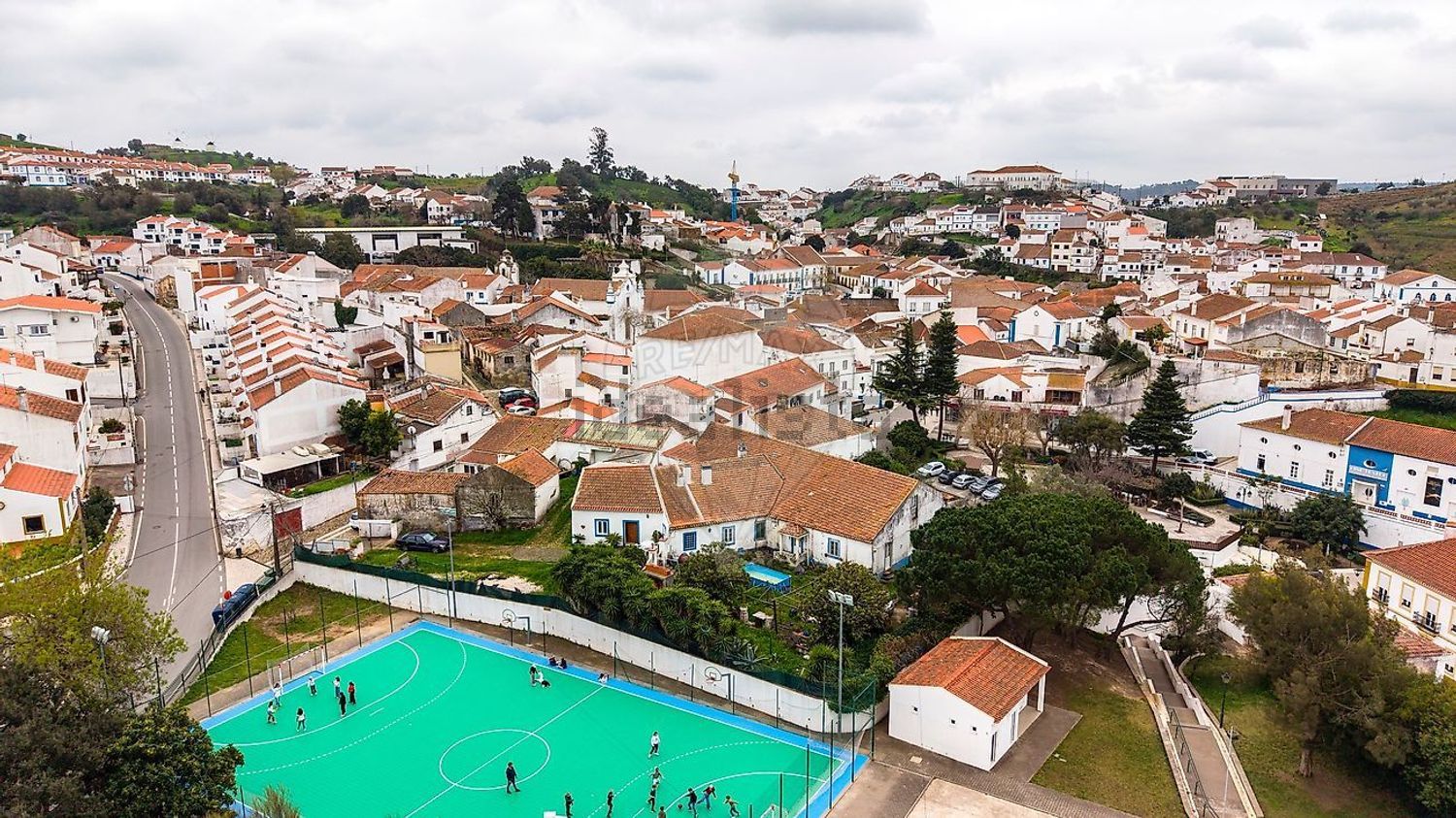 小楼房或独栋别墅出售在Rua Souza Prado - 游泳池