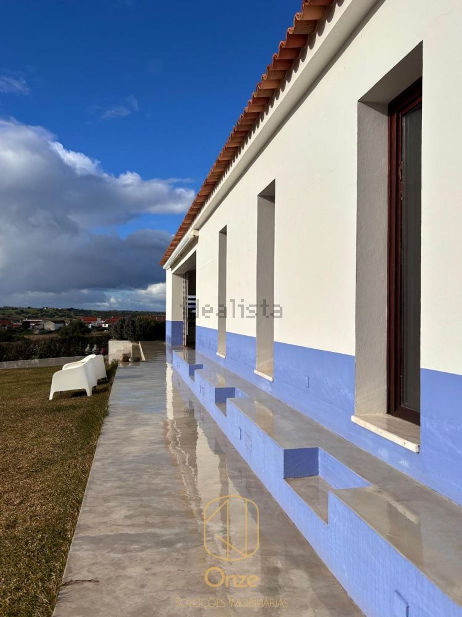 小楼房或独栋别墅出售在Garvão e Santa Luzia - 外立面
