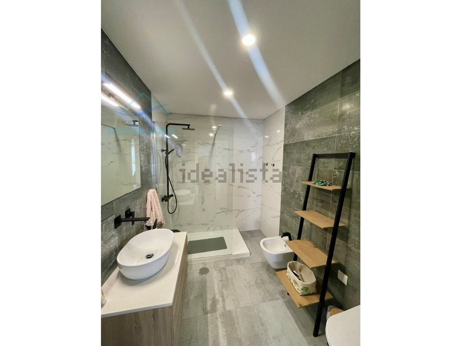 公寓 t1出售在Rua Doutor Rafael Gagliardini Graça - 卫生间