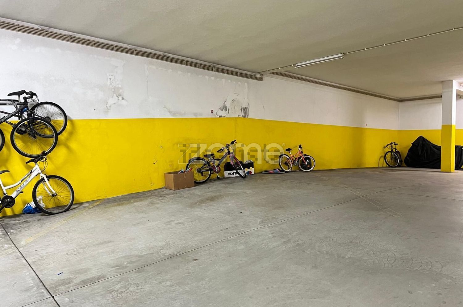 出租公寓 t3在Avenida Infante Dom Henrique, 1546 - 停车位