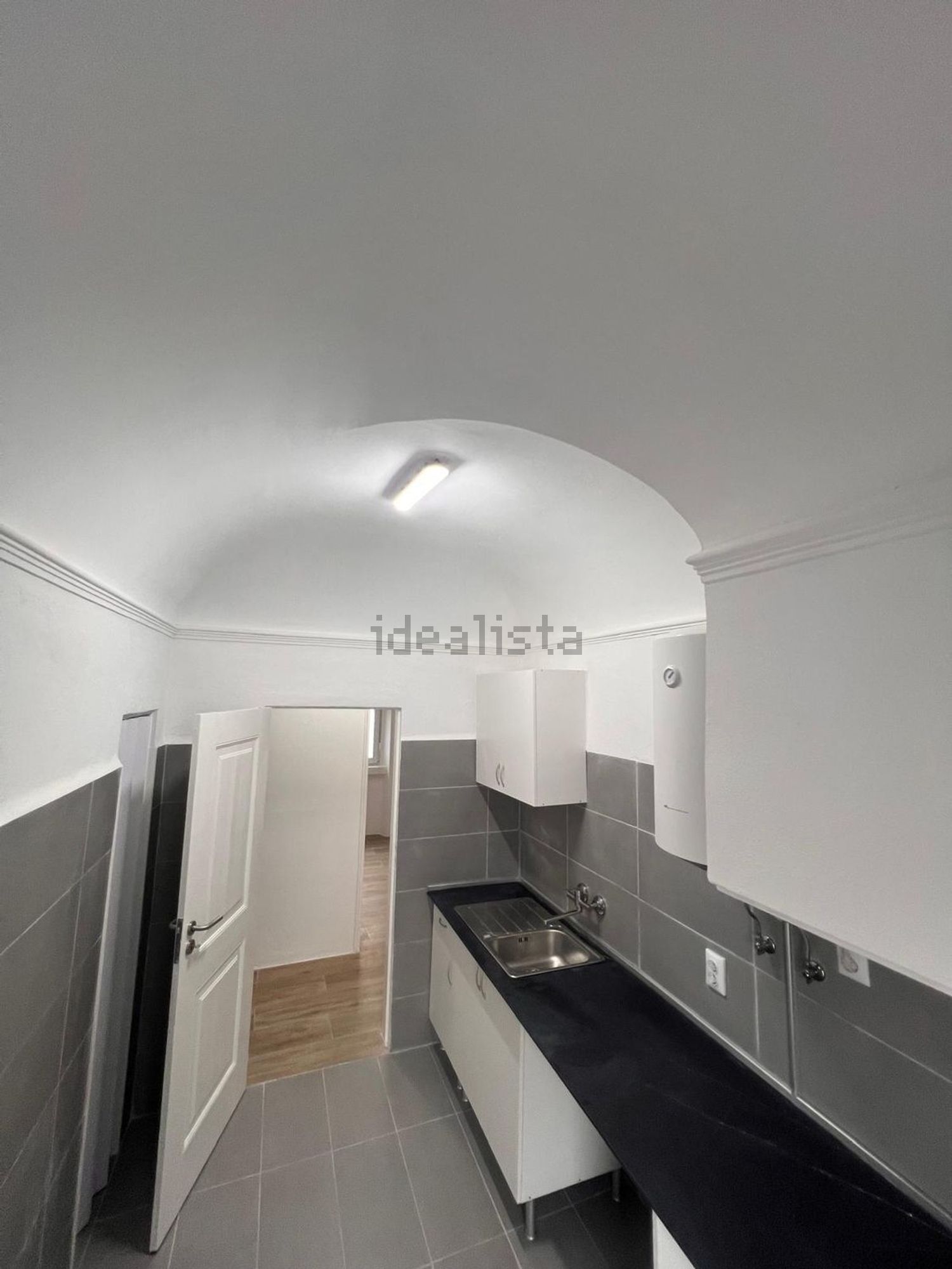 出租公寓 t3在Rua de Dom Manuel da Conceição Santos, 28 - 厨房