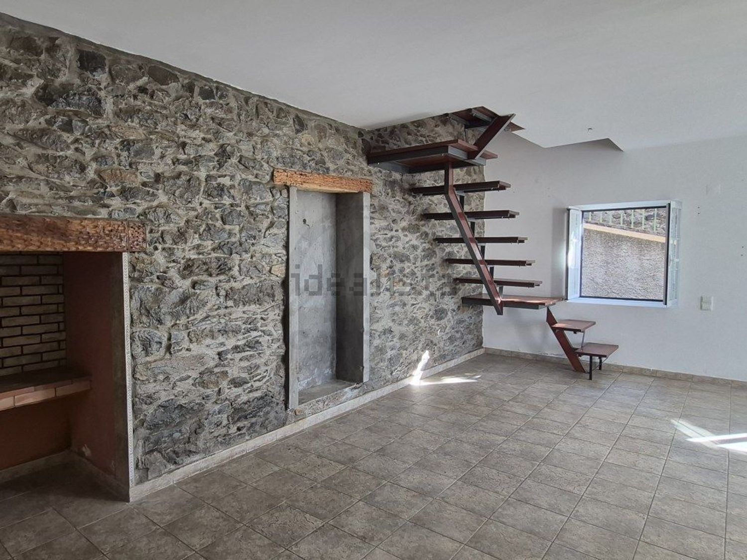 小楼房或独栋别墅出售在Beco da Quinta do Salvador - 外立面