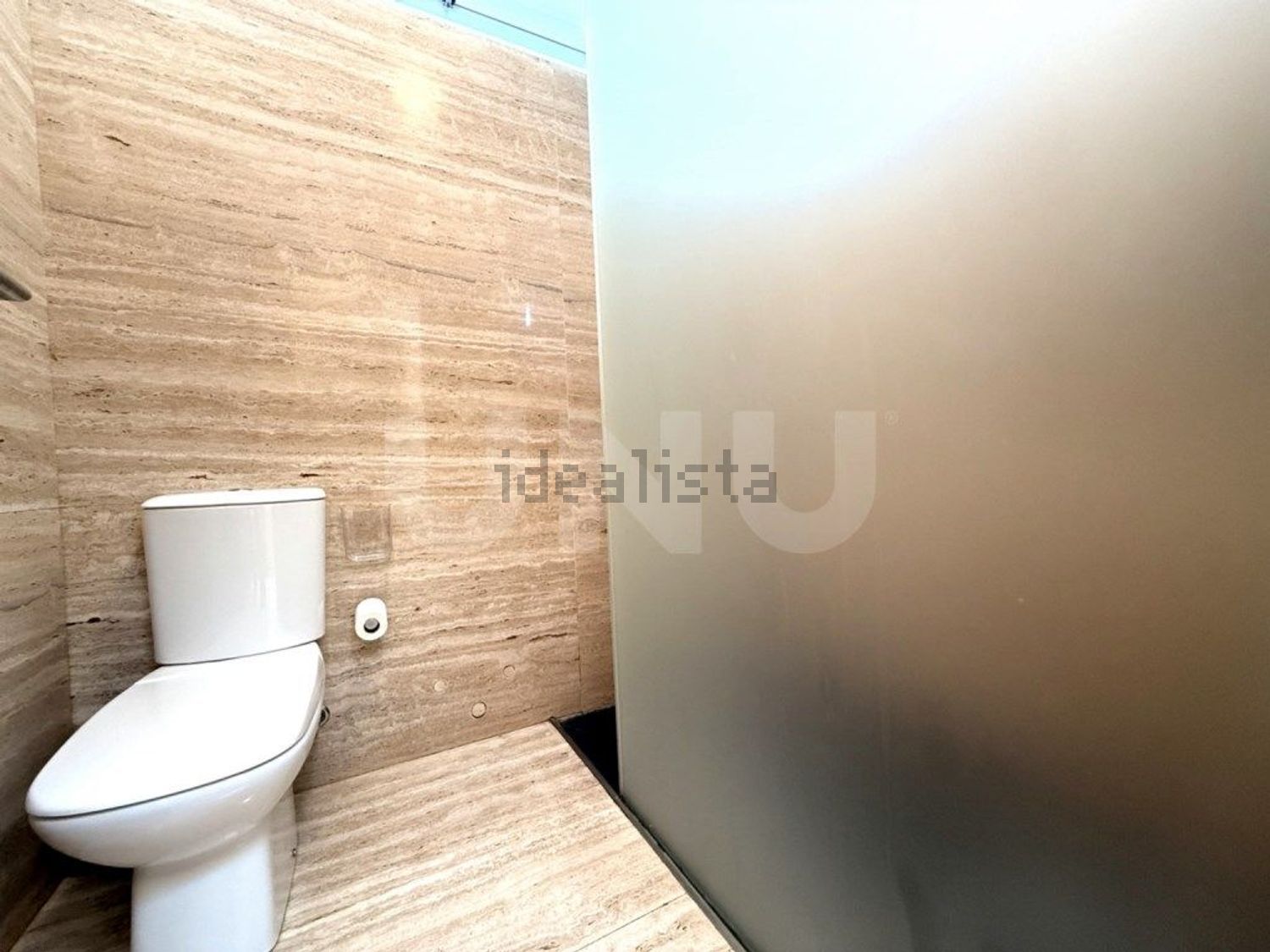 小楼房或独栋别墅出售在Rua n 70 - 卫生间
