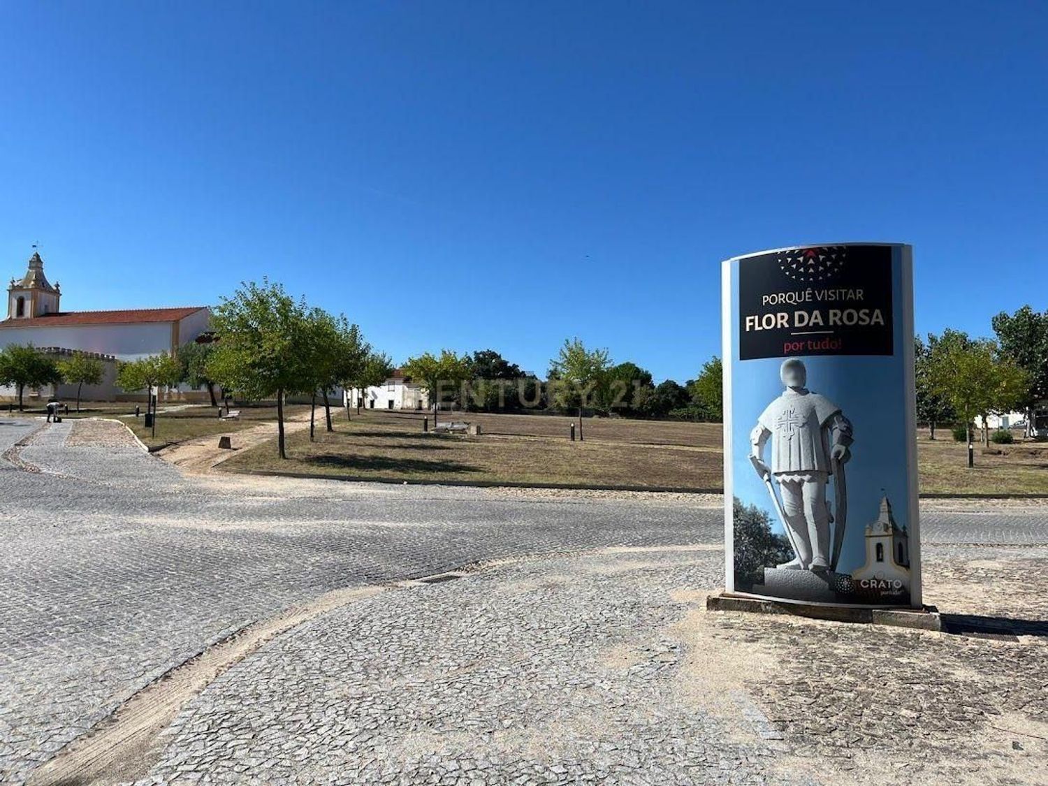 小楼房或独栋别墅出售在Rua Dom Álvaro Gonçalo Pereira, 74 - 照片