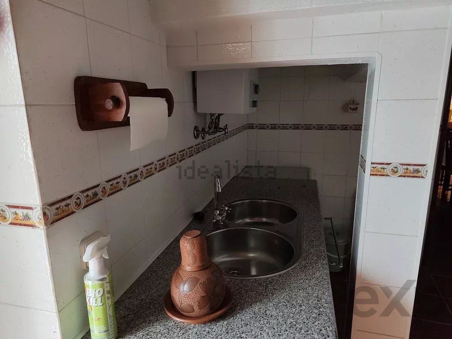 小楼房或独栋别墅出售在Flor da Rosa - 卫生间