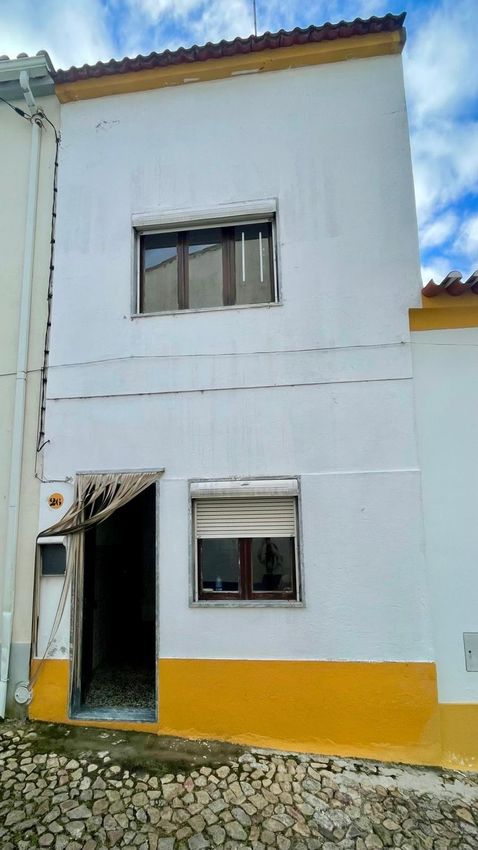 联排别墅出售在Travessa dos loureiros, 26