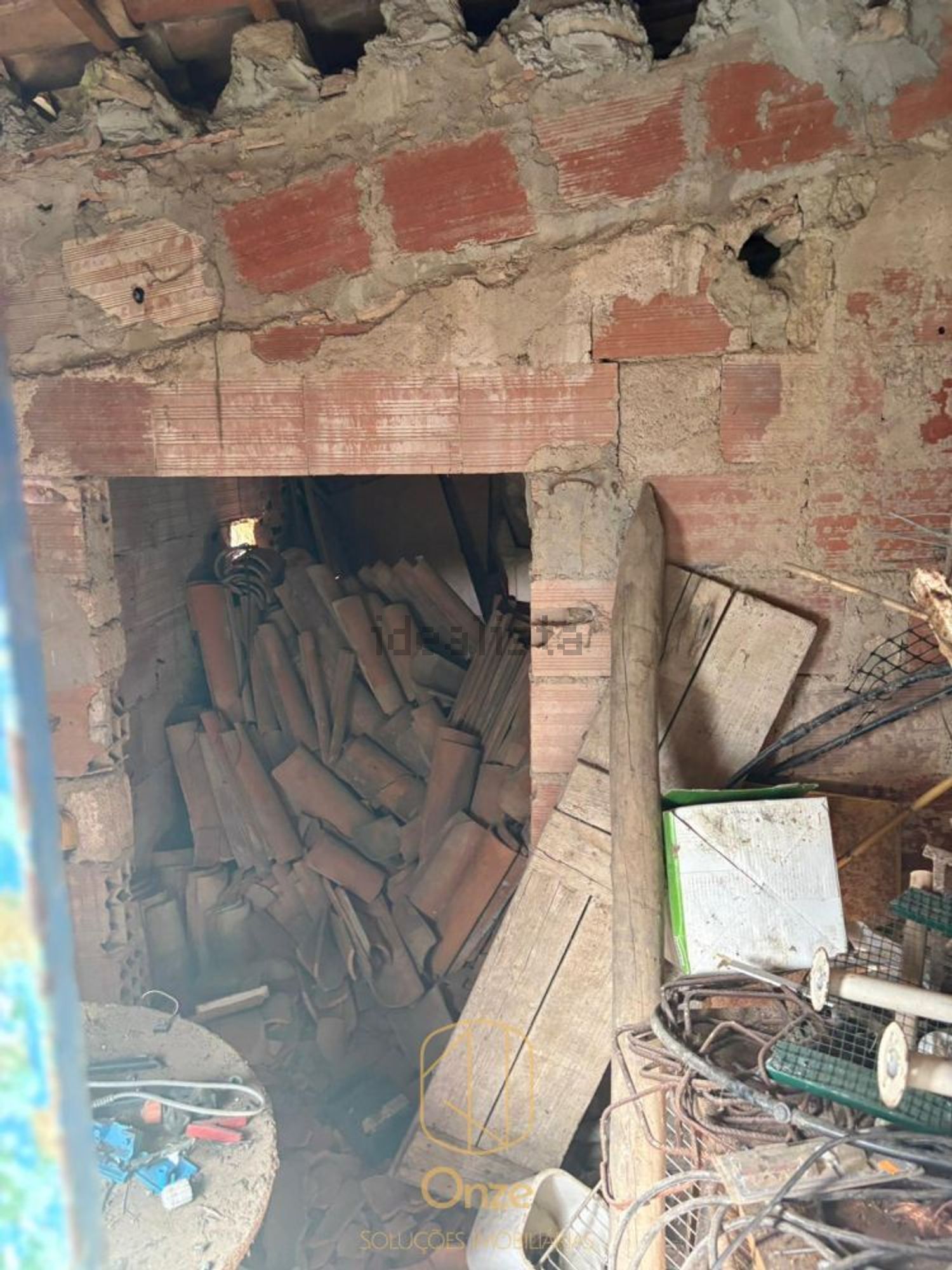 小楼房或独栋别墅出售在Aljustrel - 照片