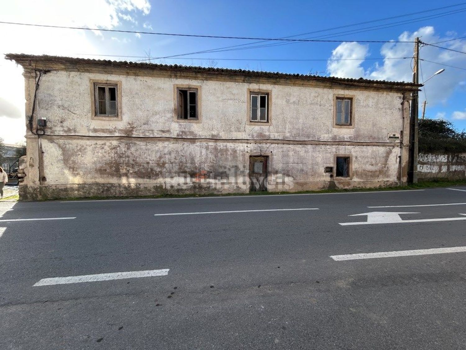 小楼房或独栋别墅出售在Rua Doutor João Augusto da Silva Martins, 100 - 外立面