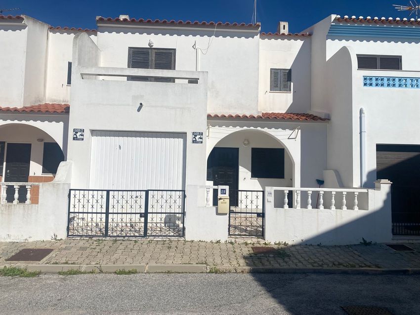 双拼别墅出售在Rua da Alagoa