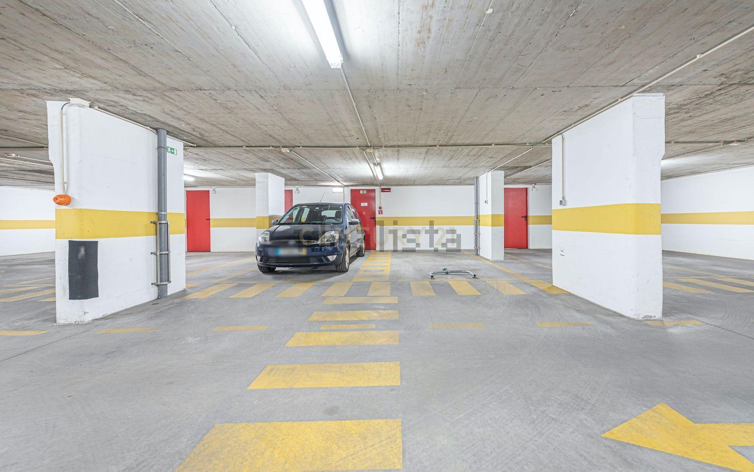 公寓 t1出售在Avenida Engenheiro Arantes e Oliveira, 21 - 停车位