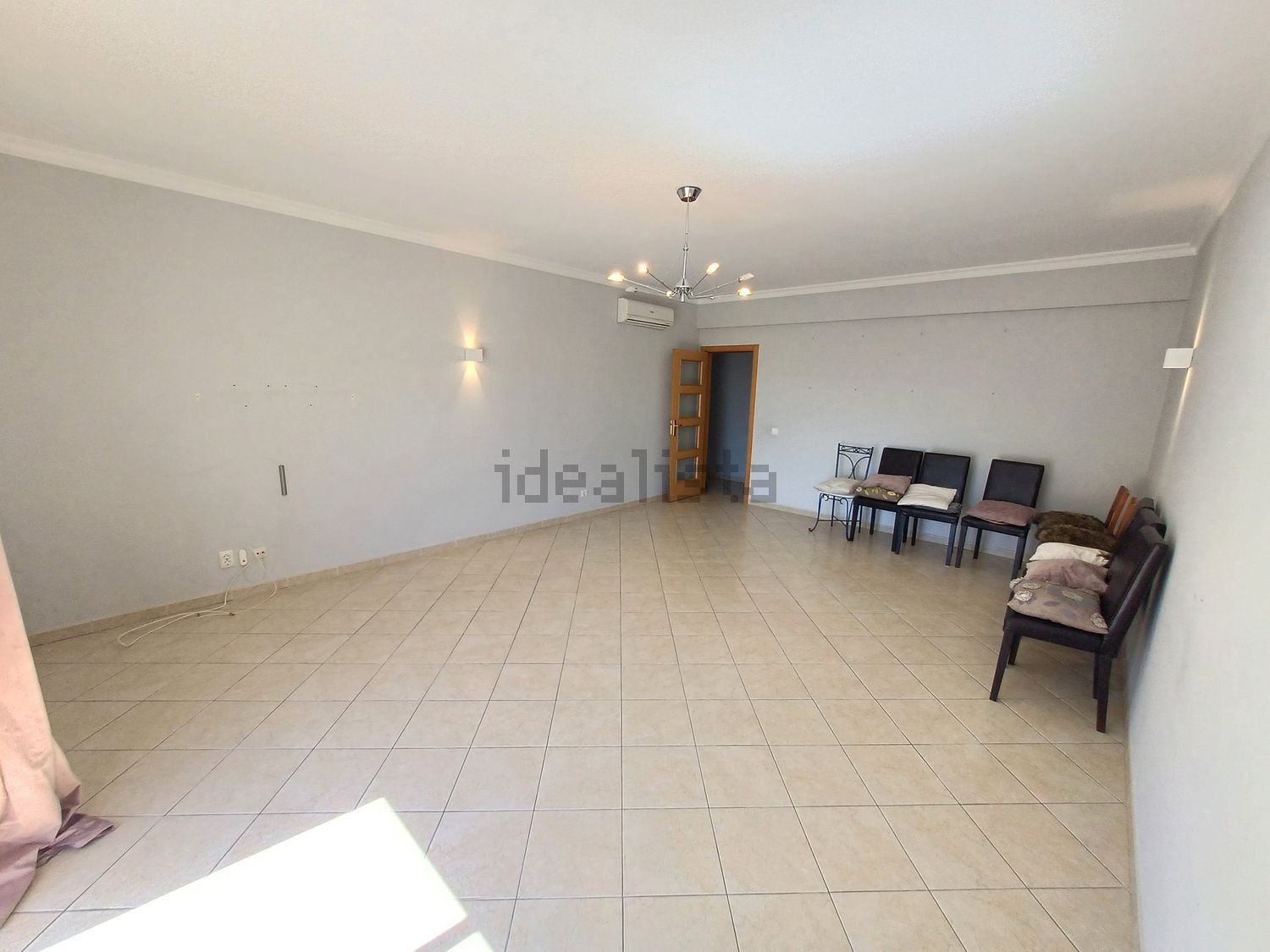 出租复式公寓在Avenida José dos Santos Farias - 客厅